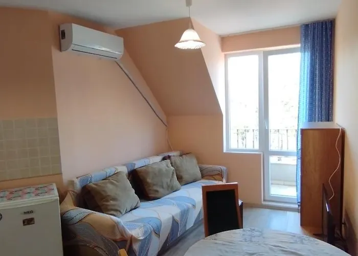 In 2 Apartment