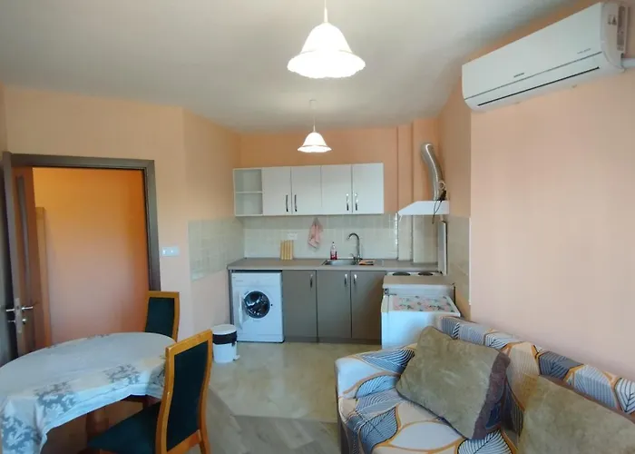 In 2 Apartment *